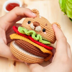 Katia Bear burger, amigurumi letsknit